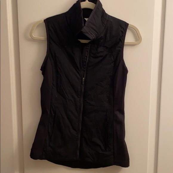 Black Lululemon vest